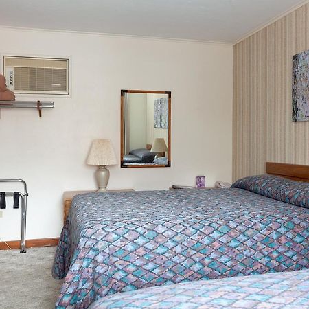 Town & Country Motor Inn Lake Placid Luaran gambar